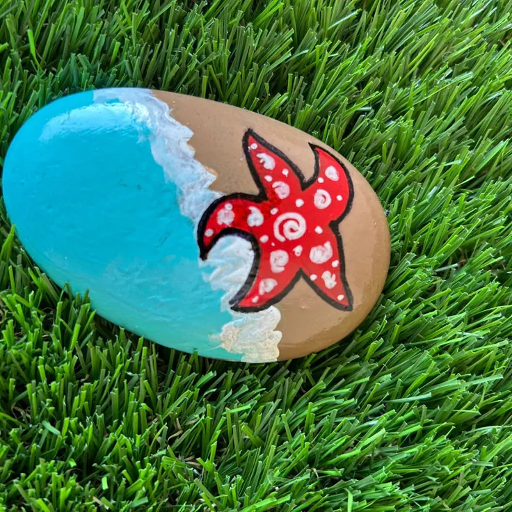 Hand-Painted Beach Theme Rock _ Color_ Blue_Red _ Size_ Os